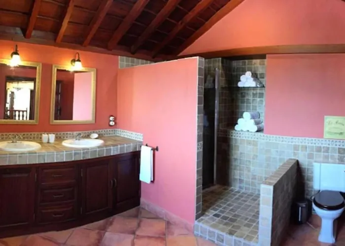 La Casona De La Rambla - Private Garden + Jacuzzi *