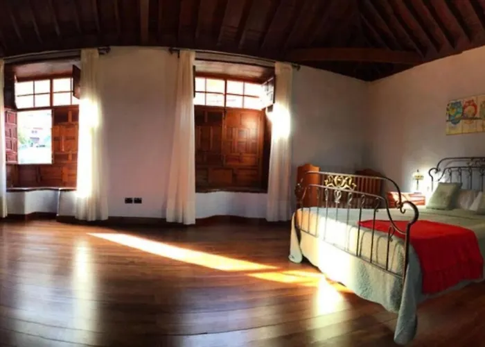 Ferienhaus La Casona De La Rambla - Private Garden + Jacuzzi *