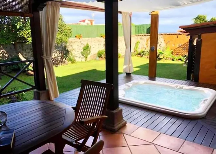 La Casona De La Rambla - Private Garden + Jacuzzi San Juan de la Rambla