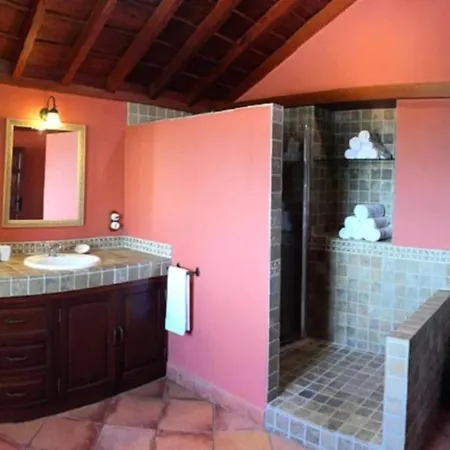 La Casona De La Rambla - Private Garden + Jacuzzi *