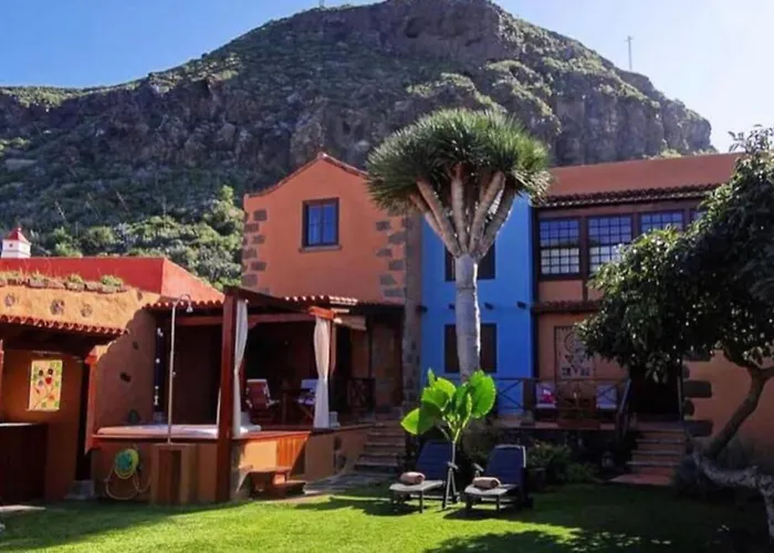 La Casona De La Rambla - Private Garden + Jacuzzi