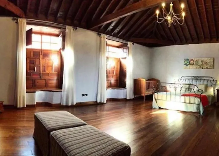 Casa vacanze La Casona De La Rambla - Private Garden + Jacuzzi *